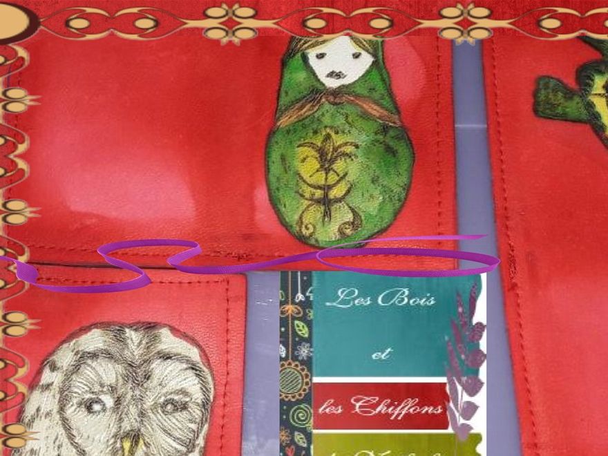 portes cartes et porte clés; la chouette et le porte clés sont vendus , le reste est à retrouver sur mes stands